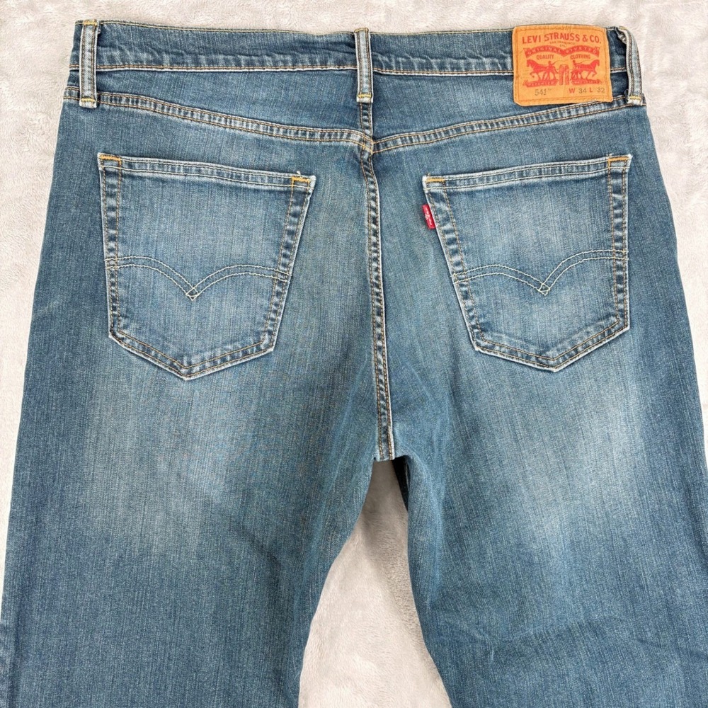 Levi's Jeans Mens 34x32 (Fits 34x30.5) Blue 541 Athletic Taper Stretch Casual